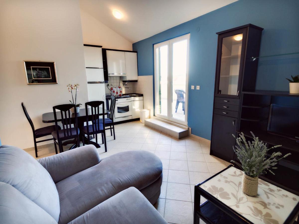 Apartments Zizic Vodice Chambre photo